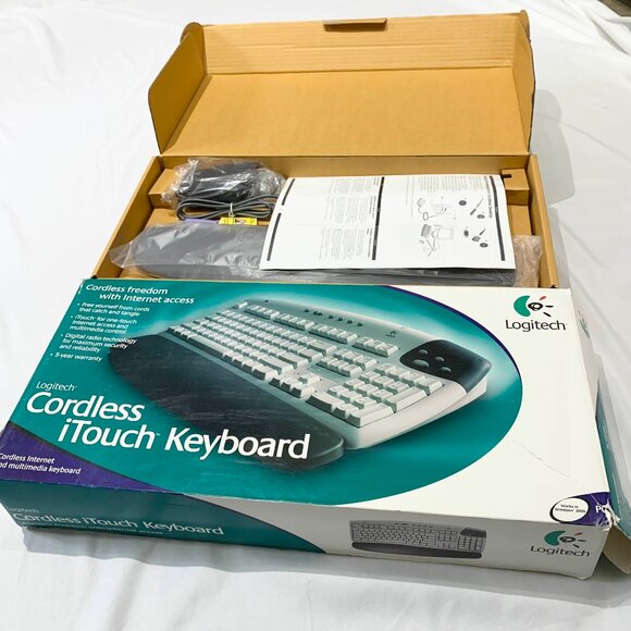 Vintage Y2K/2000s Logitch Cordless iTouch Keyboard Deadstock New in Box - Picture 6 of 7